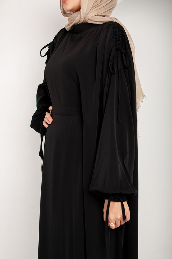Gathered flowy Abaya