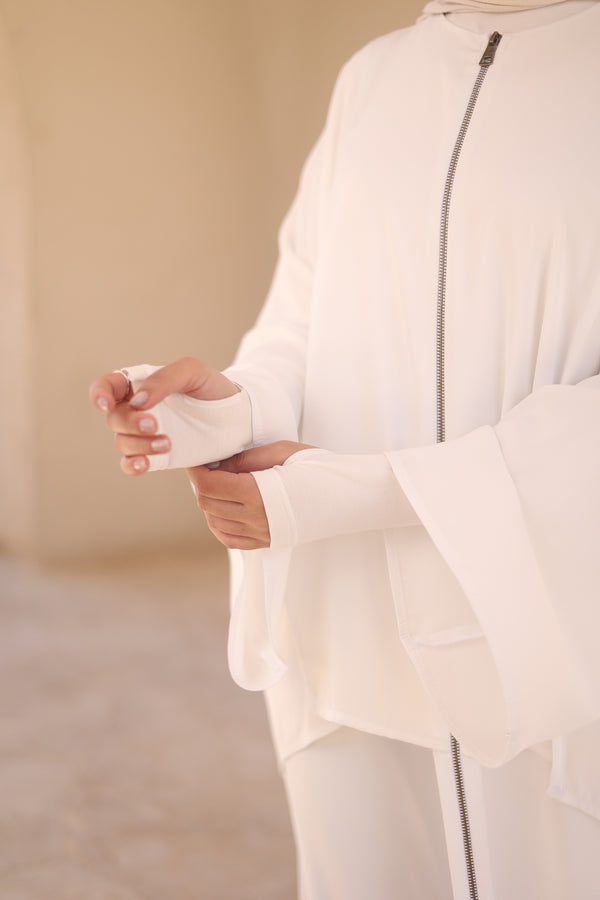 Ivory noir sleeves