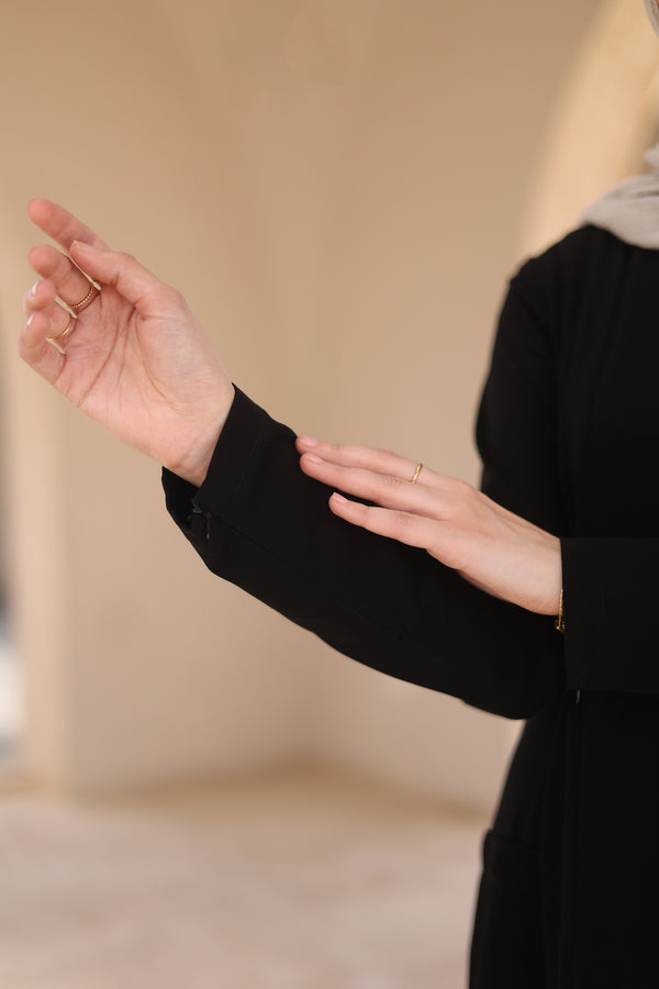 Traverse Abaya