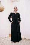 Crepe abaya with longitudinal pleats
