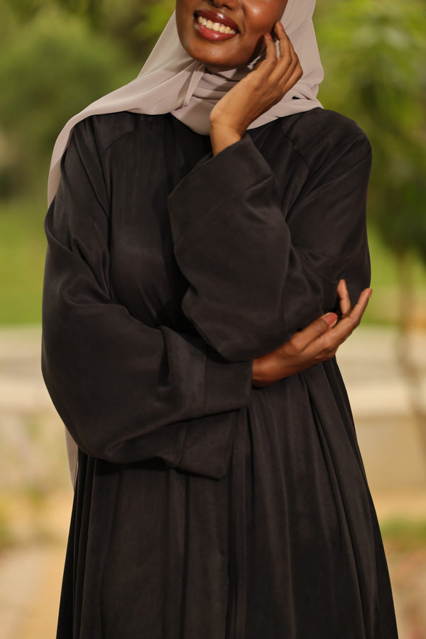 Luxurey open Abaya with velvety texture