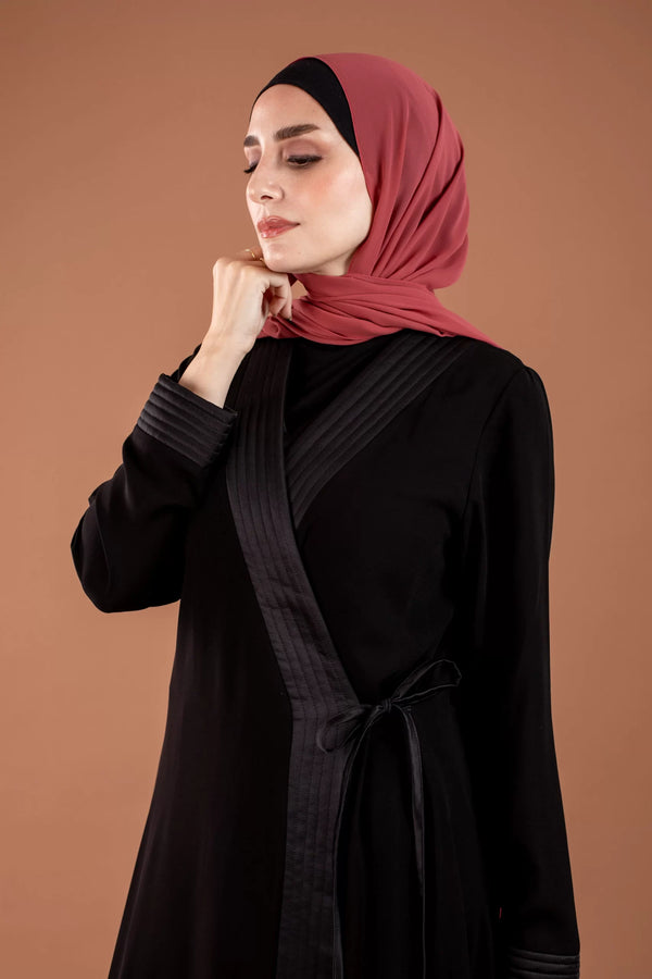Abaya Croisee Capitonee