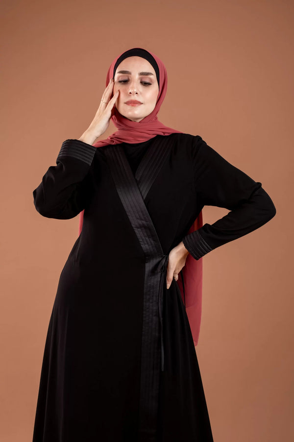 Abaya Croisee Capitonee