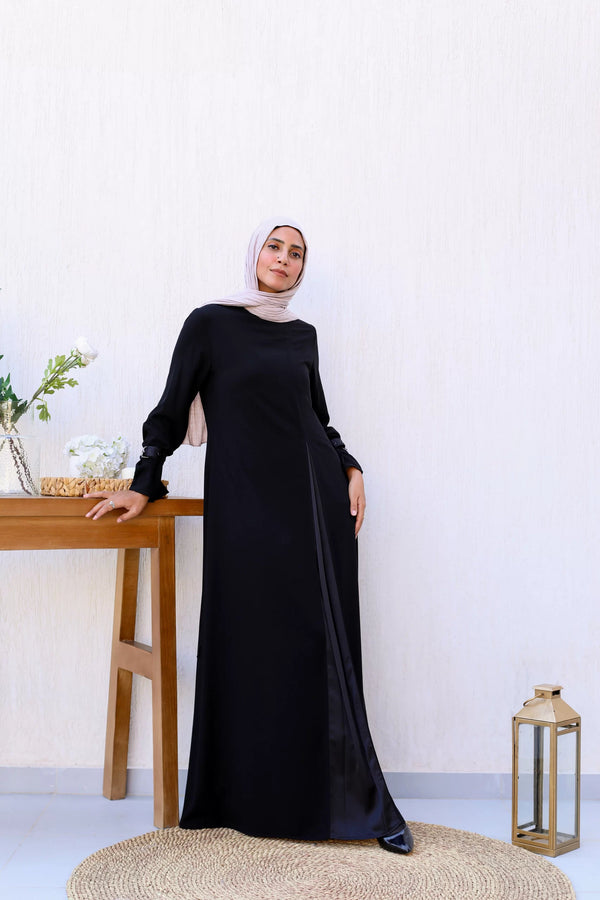 Abaya crepe With magic zipper and satin