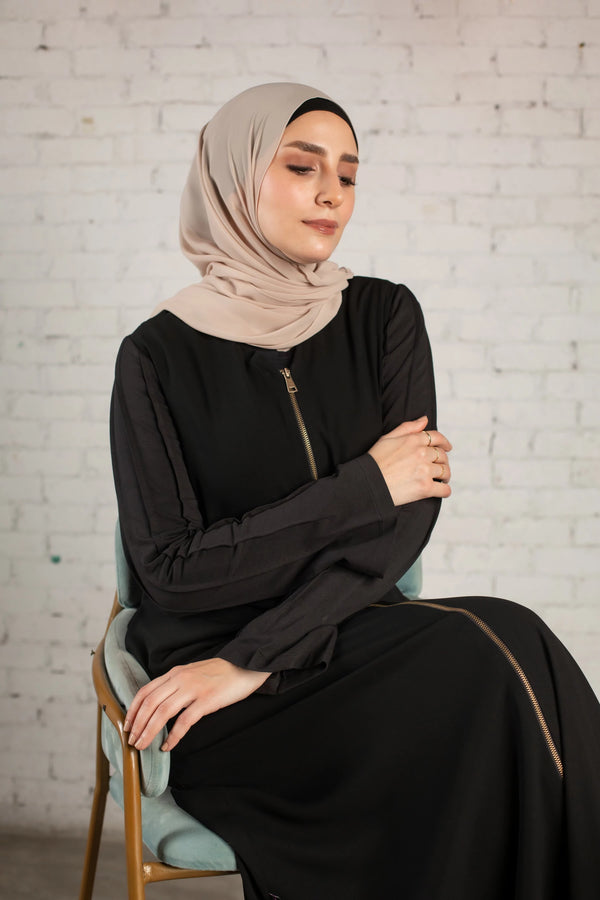 Abaya with cotton sleeves and golden zipper