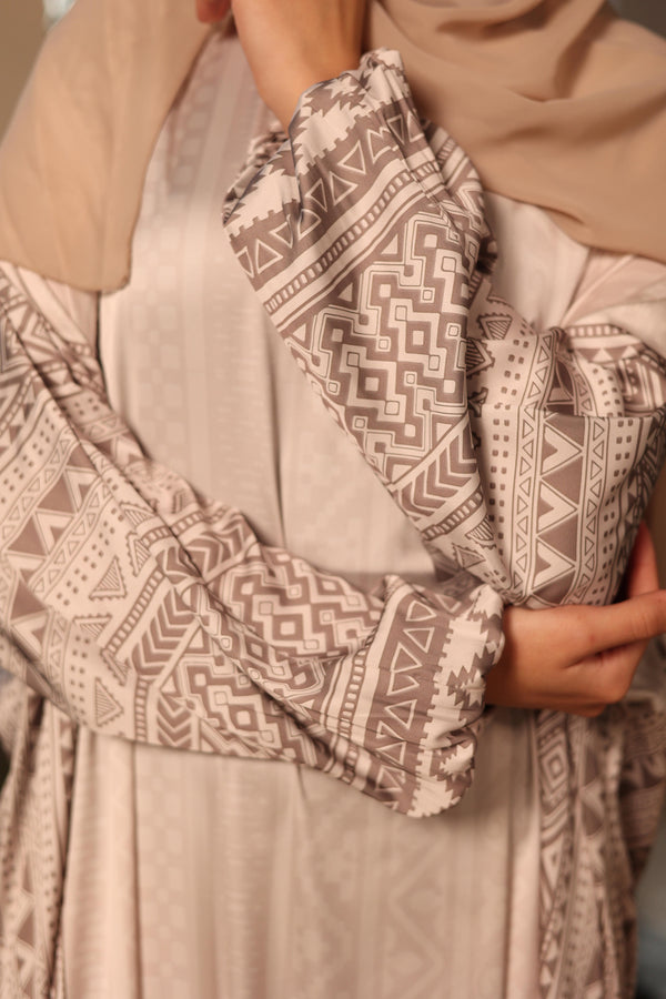 geo-islamic prayer dress