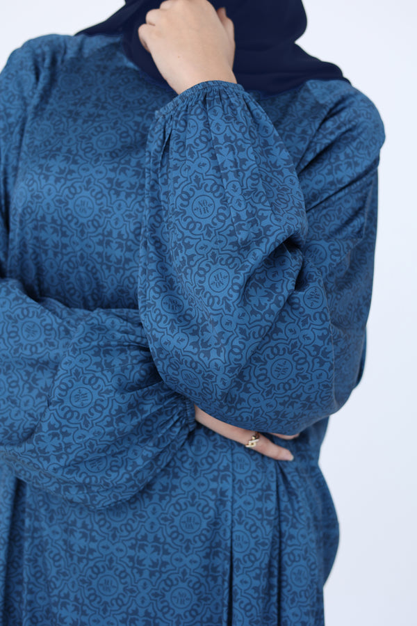 The Noir prayer dress