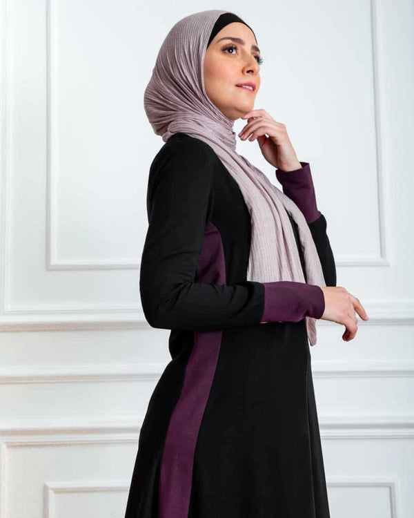 zipper Abaya With touch of Purple or gray crepe
