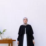 Abaya crepe Abaya Noir With side banda