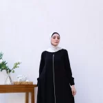 Abaya with Zipper and plissee in the back
