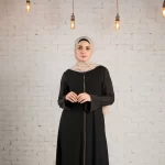 Abaya with cotton sleeves and golden zipper