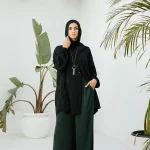 Crunched silk blouse  - short , black